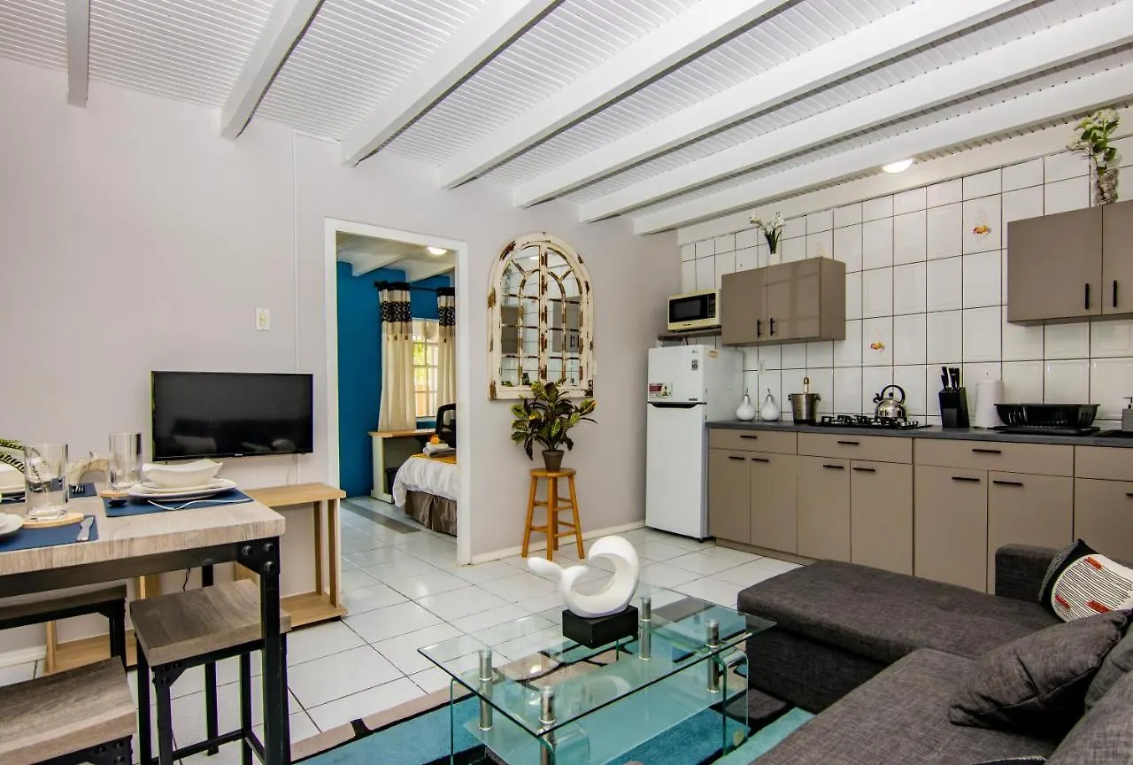 Citylife Apartments In Willemstad - Groundfloor 2 Bedroom Apartment - C