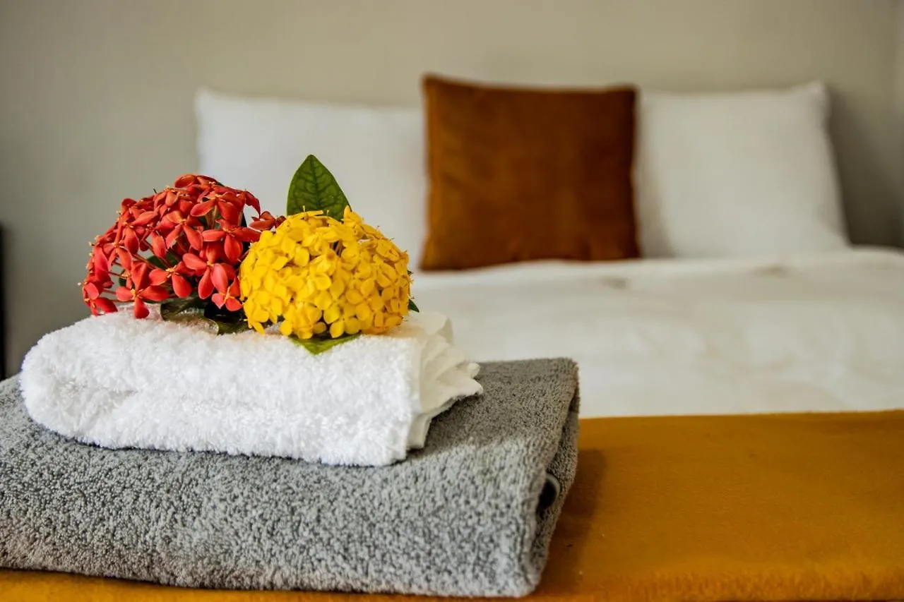 Citylife Apartments In Willemstad - Groundfloor 2 Bedroom Apartment - C